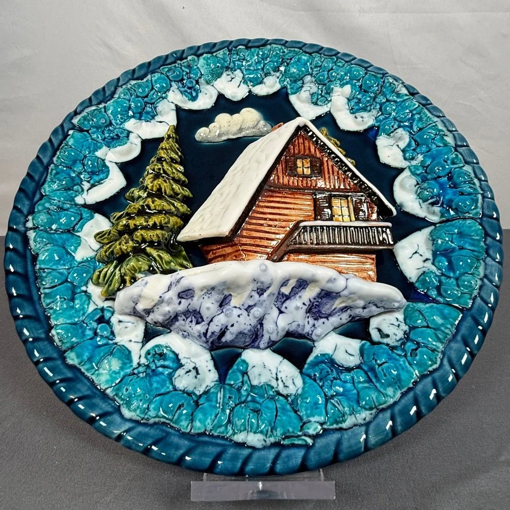 Vintage 3D Ceramic Cabin Winter Scene Wall Plate Decorative‎ Collectible Art